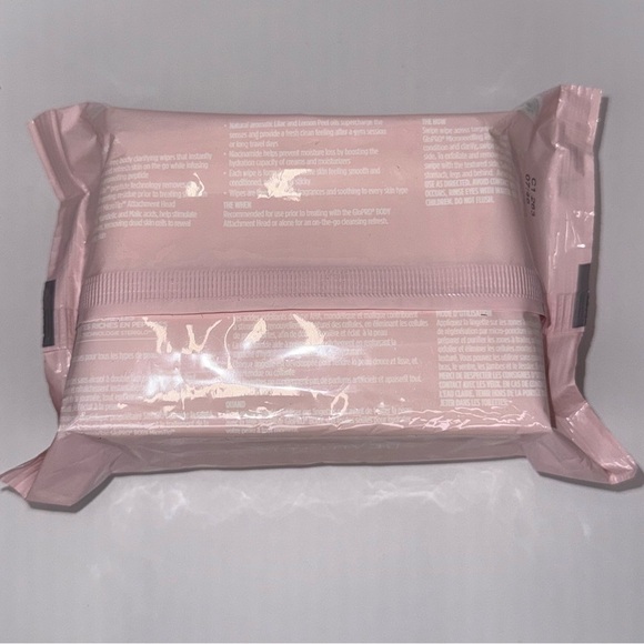 BeautyBio Exfoliating Peptide Body Wipes - Picture 2 of 4